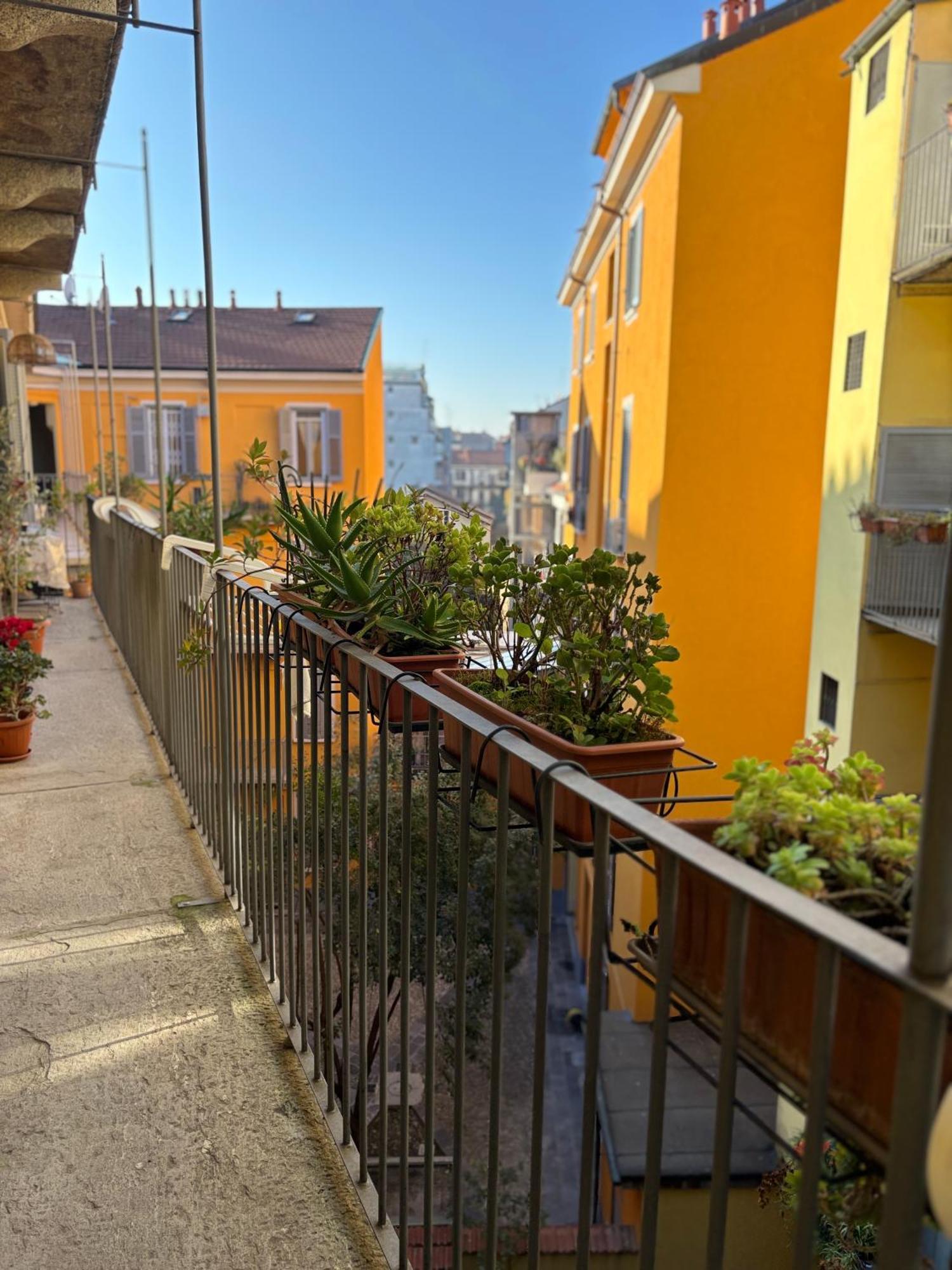 La Vecchia Milano-Les Nubles Vannucci - Il Ballatoio E Il Cortile Ngoại thất bức ảnh